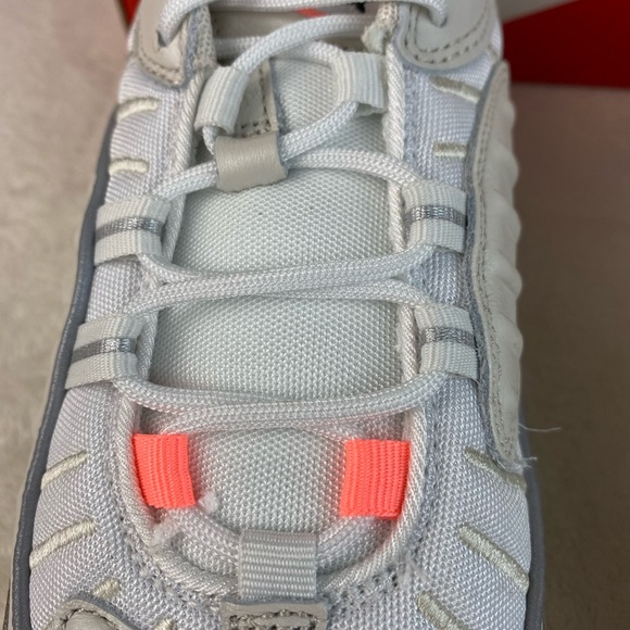 NIKE WOMEN AIR MAX 98 ROSE GOLD LT OREWOOD BROWN - Picture 4 of 8